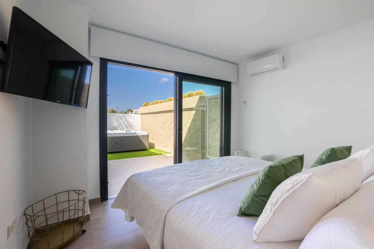 Sea Breeze Villas Lapa And Claca Playa Blanca  Eksteriør bilde