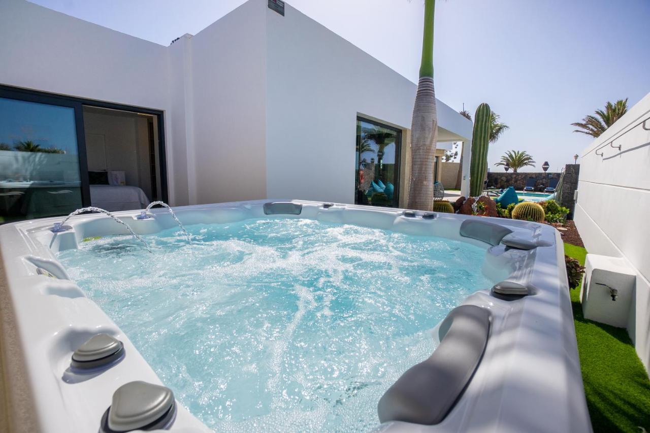 Sea Breeze Villas Lapa And Claca Playa Blanca  Eksteriør bilde
